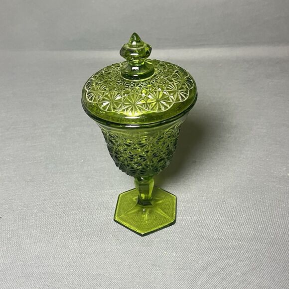 Vintage L.E. Smith Green Glass Candy Dish w/Lid Daisy And Button Footed Compote - Picture 1 of 10